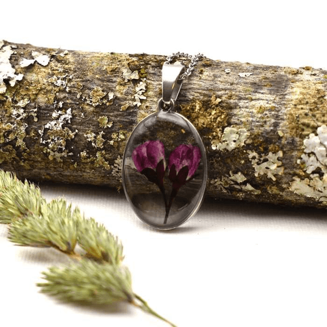 Chrysanthemum in oval pendant